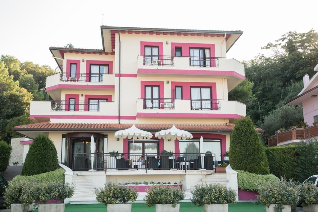 Hotel Levante Fossacesia Exterior photo